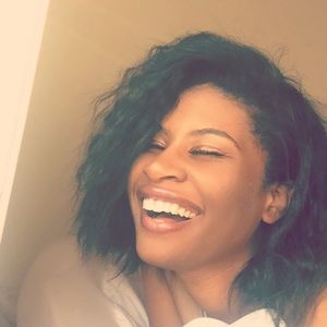 Meet your Posher, Aleah